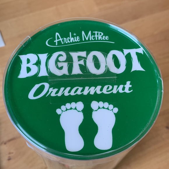 Archie McPhee BIGFOOT Glass Ornament - Picture 2 of 9